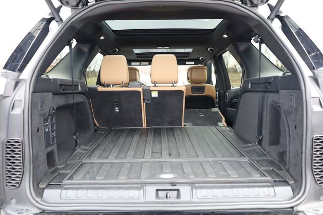 Used 2023 Land Rover Discovery S R-Dynamic image 28