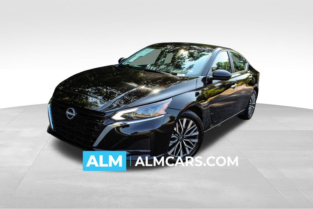 Used 2025 Nissan Altima 2.5 SV FWD video 1
