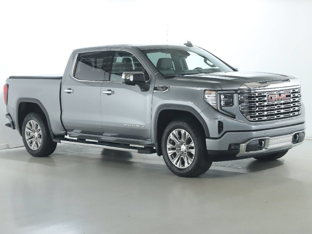 Used 2023 GMC Sierra 1500 Denali w/ Technology Package AWD/4WD image 9