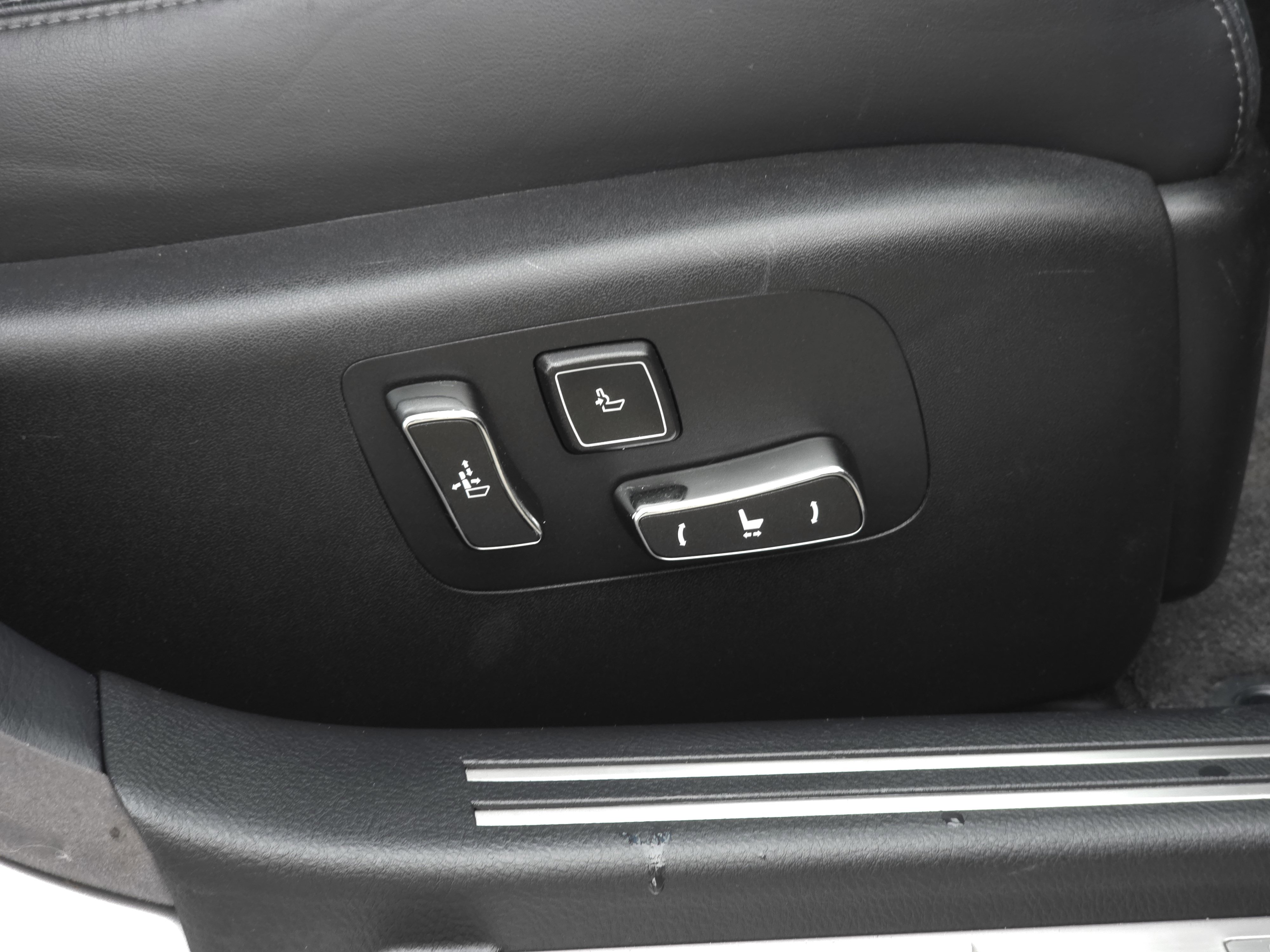 Used 2013 Lexus LS 460 AWD image 43