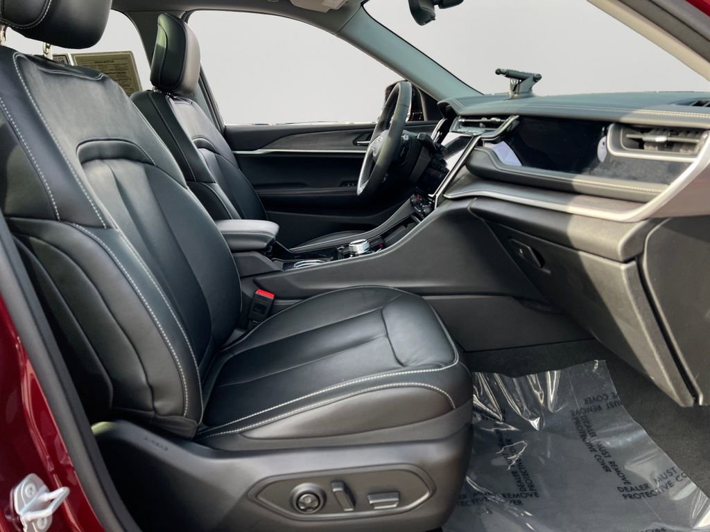 Used 2022 Jeep Grand Cherokee Limited 4xe image 9