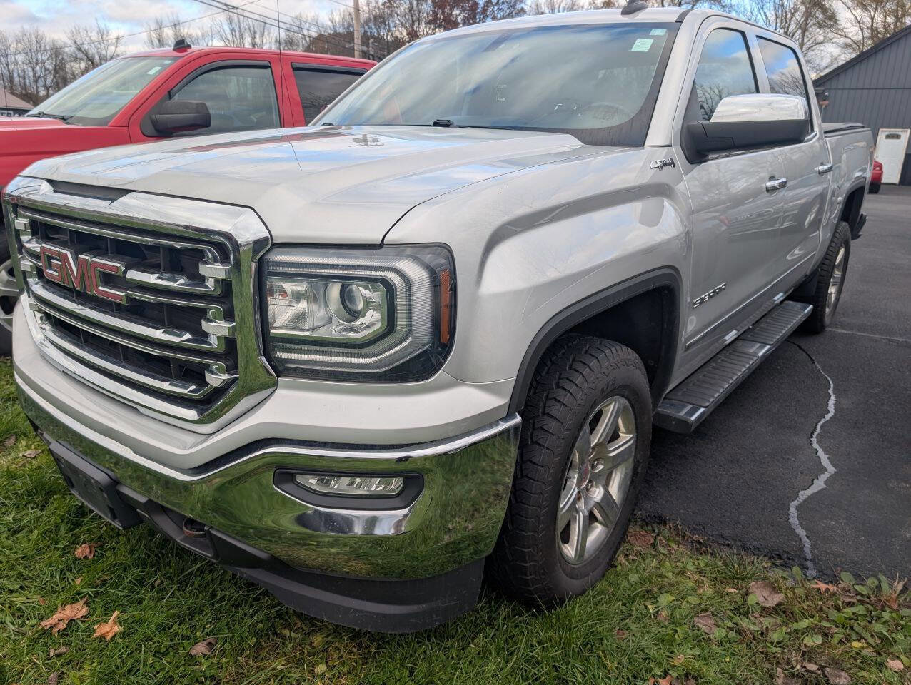 Used 2017 GMC Sierra 1500 SLT image 2