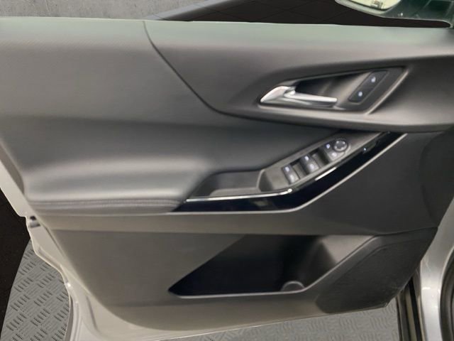 Used 2025 Chevrolet Equinox LT image 18