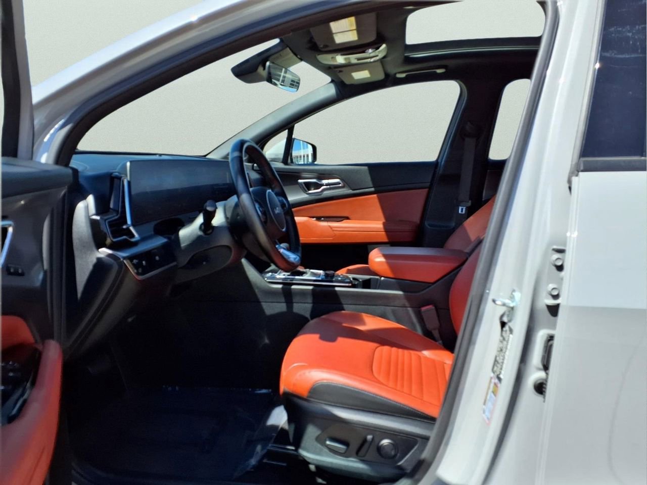 Used 2023 Kia Sportage SX image 16