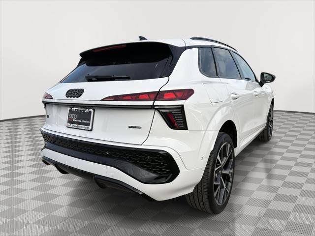Certified 2026 Audi Q3 quattro 2.0T w/ 20" Wheel Package AWD/4WD image 5
