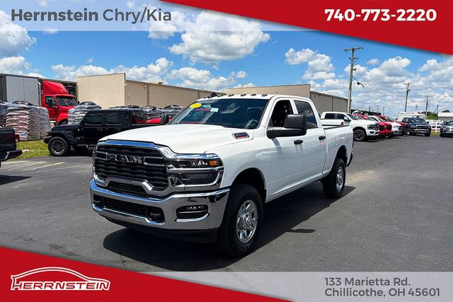 Used 2026 RAM 2500 Tradesman w/ Chrome Appearance Group AWD/4WD image 3