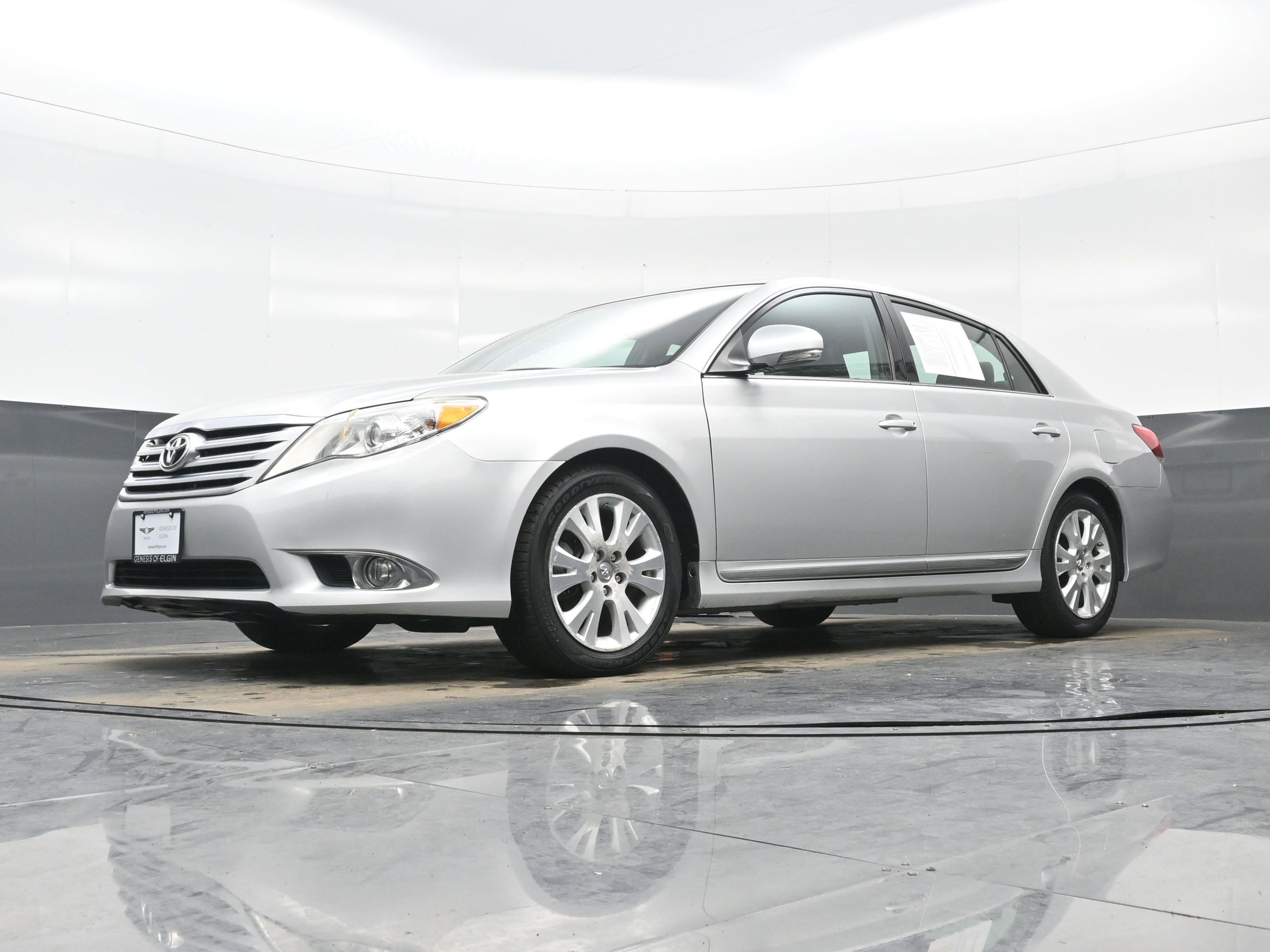 Used 2012 Toyota Avalon image 24