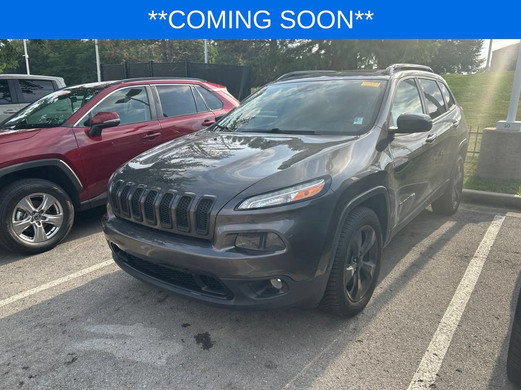 Used 2018 Jeep Cherokee Limited w/ Luxury Group AWD/4WD image 1
