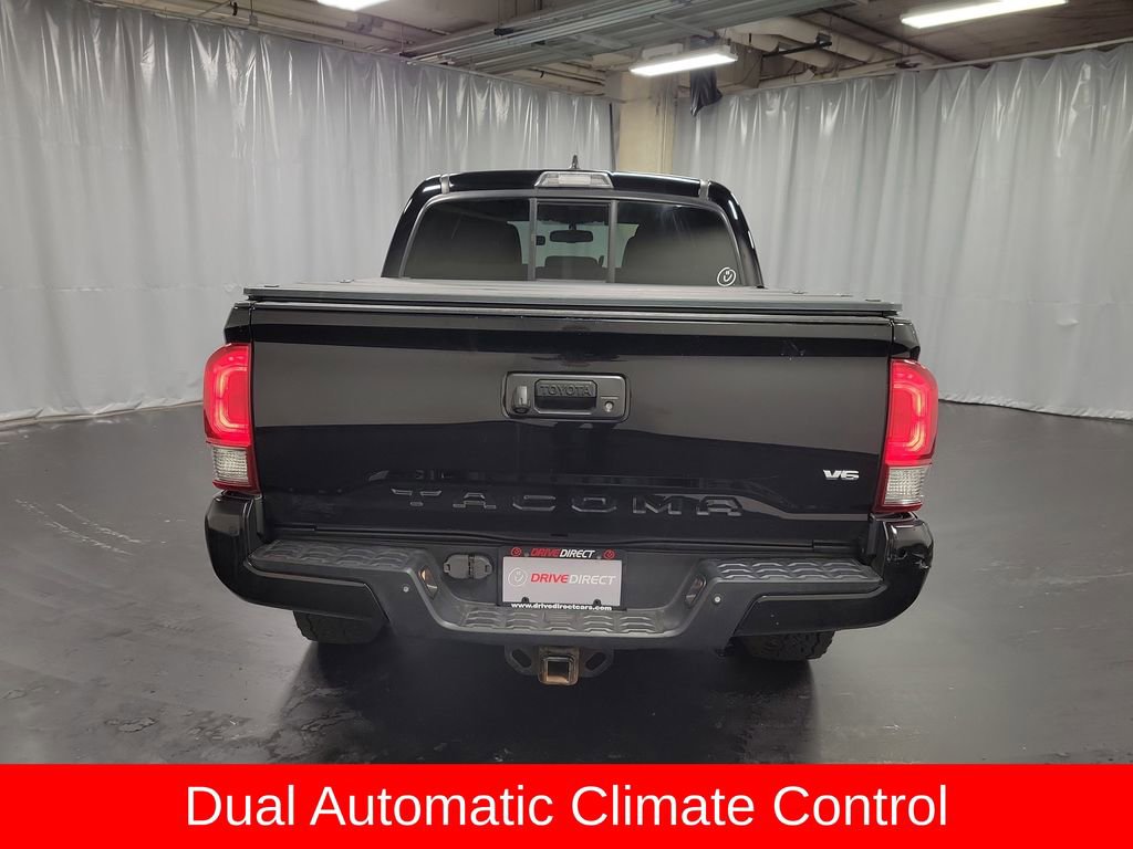 Used 2016 Toyota Tacoma TRD Off-Road w/ Premium & Technology Package image 7