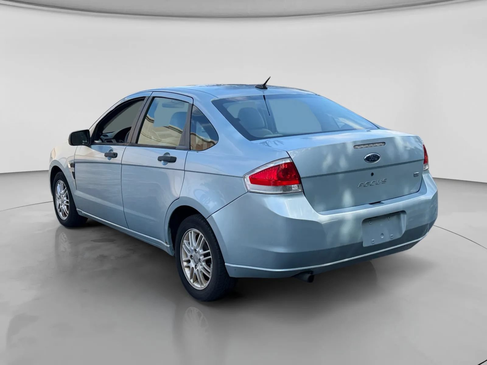 Used 2008 Ford Focus SE FWD image 3