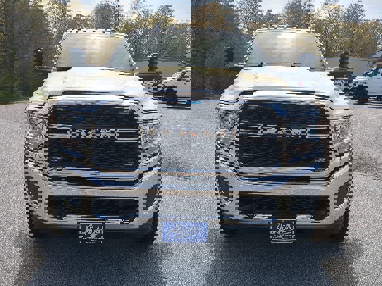 Used 2022 RAM 5500 Tradesman w/ Chrome Appearance Group image 7