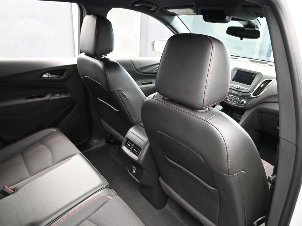 Used 2023 Chevrolet Equinox RS image 44