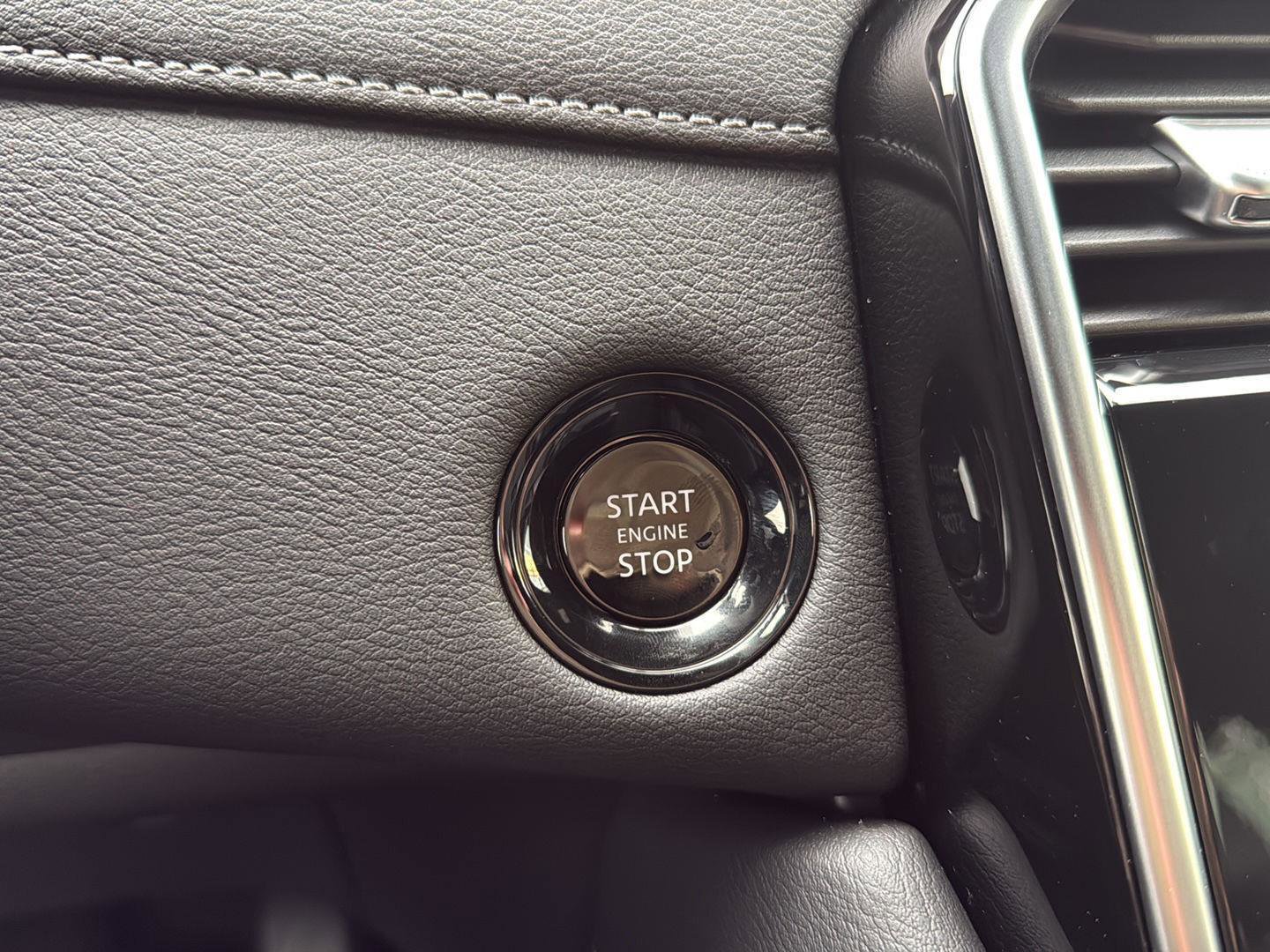 New 2026 Nissan Armada SL w/ Captain's Chari Seat Package image 32