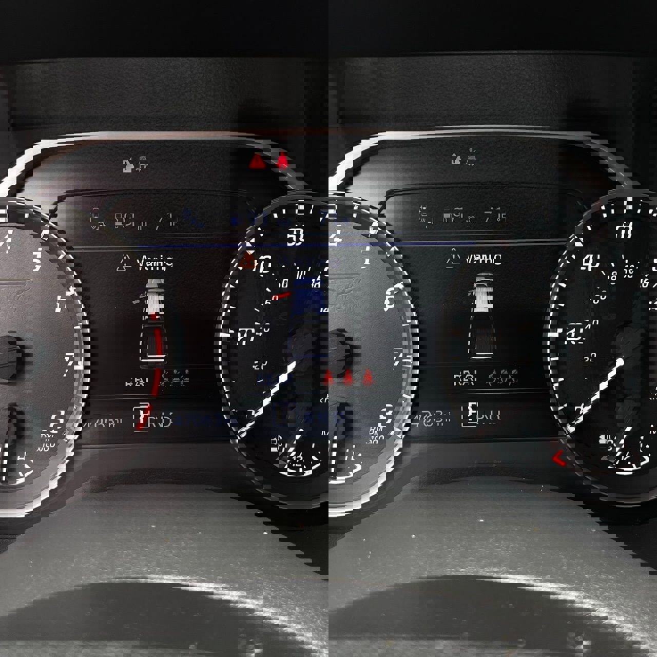 Used 2024 Nissan Titan SV w/ SV Convenience Package image 16