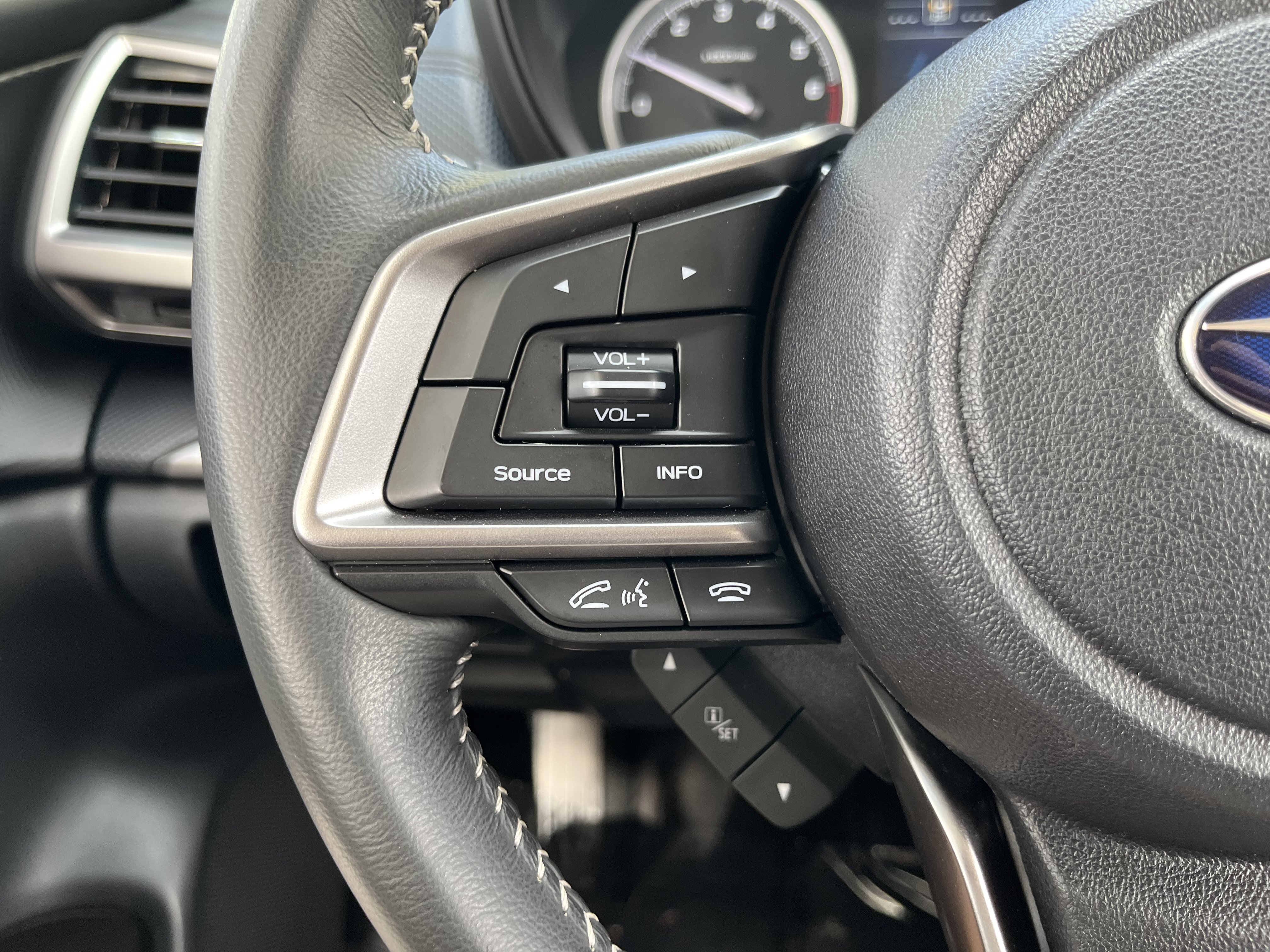 Used 2024 Subaru Forester Premium AWD/4WD image 21