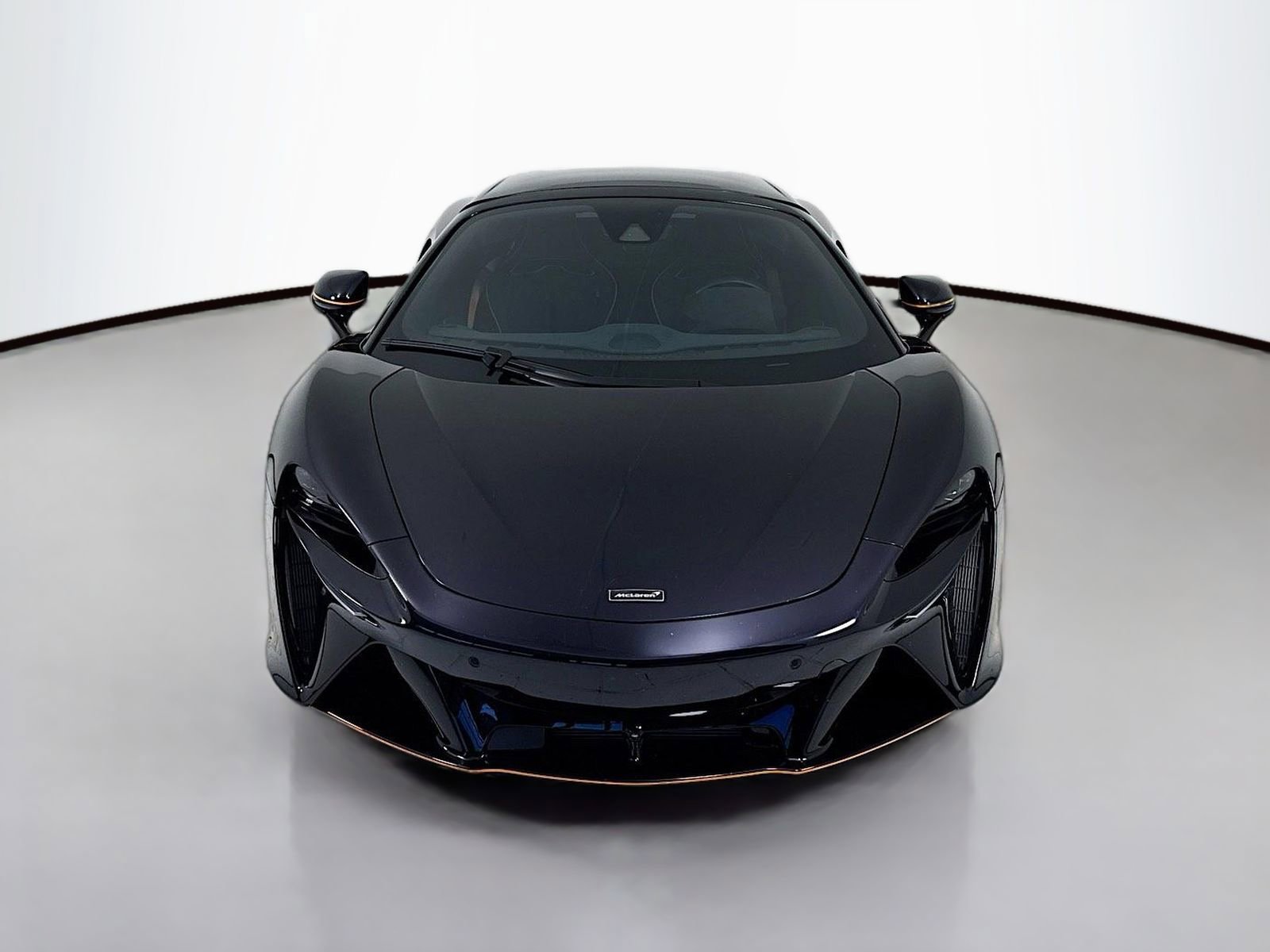Used 2025 McLaren Artura Spider RWD image 2
