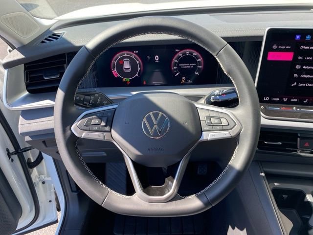 New 2025 Volkswagen Tiguan SE image 27