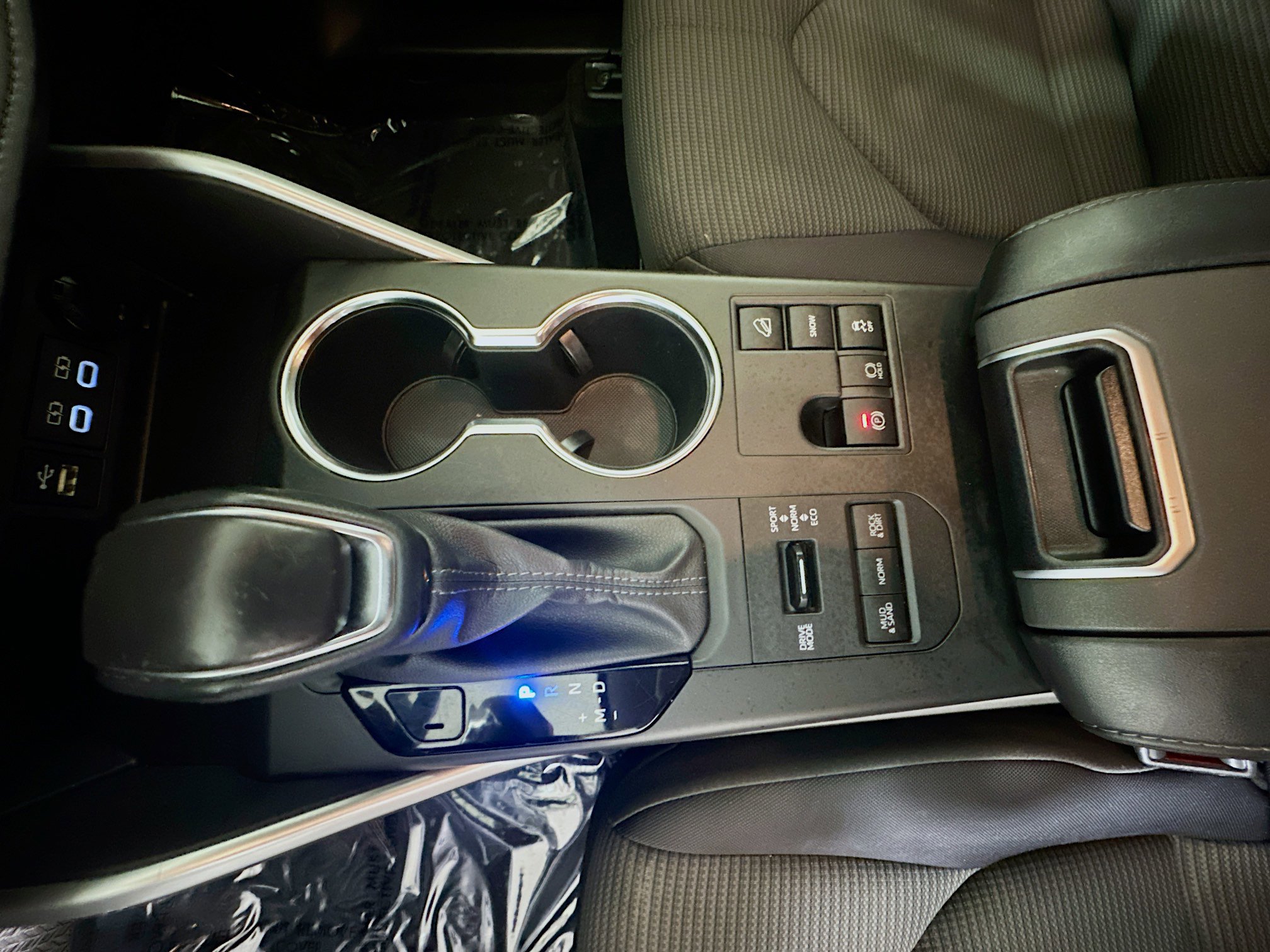 Used 2024 Toyota Highlander LE image 22