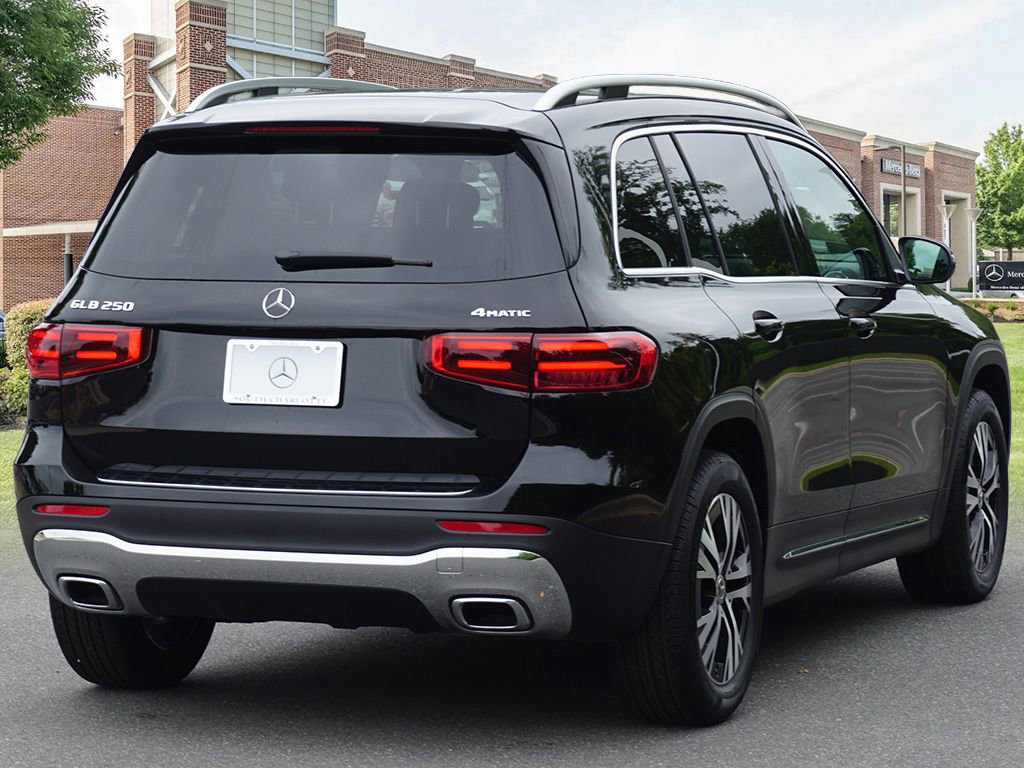 New 2025 Mercedes-Benz GLB 250 4MATIC image 6