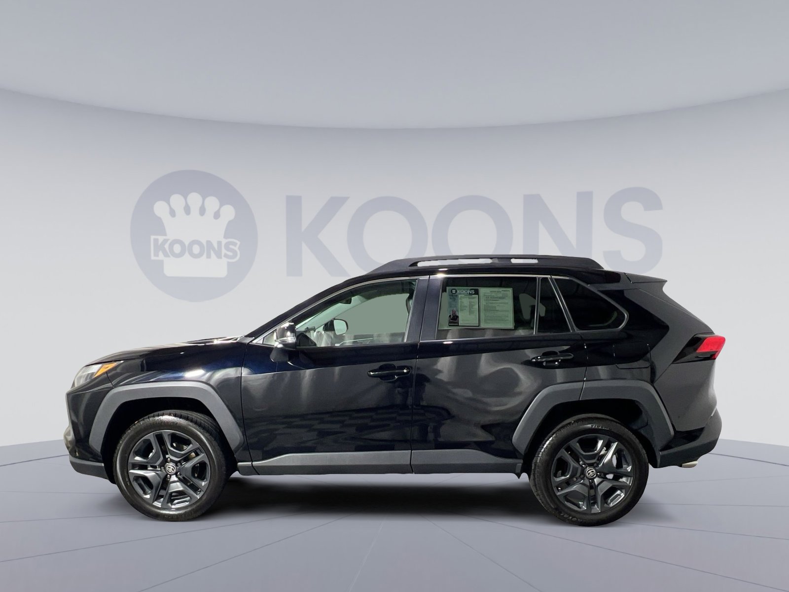 Used 2022 Toyota RAV4 Adventure image 2