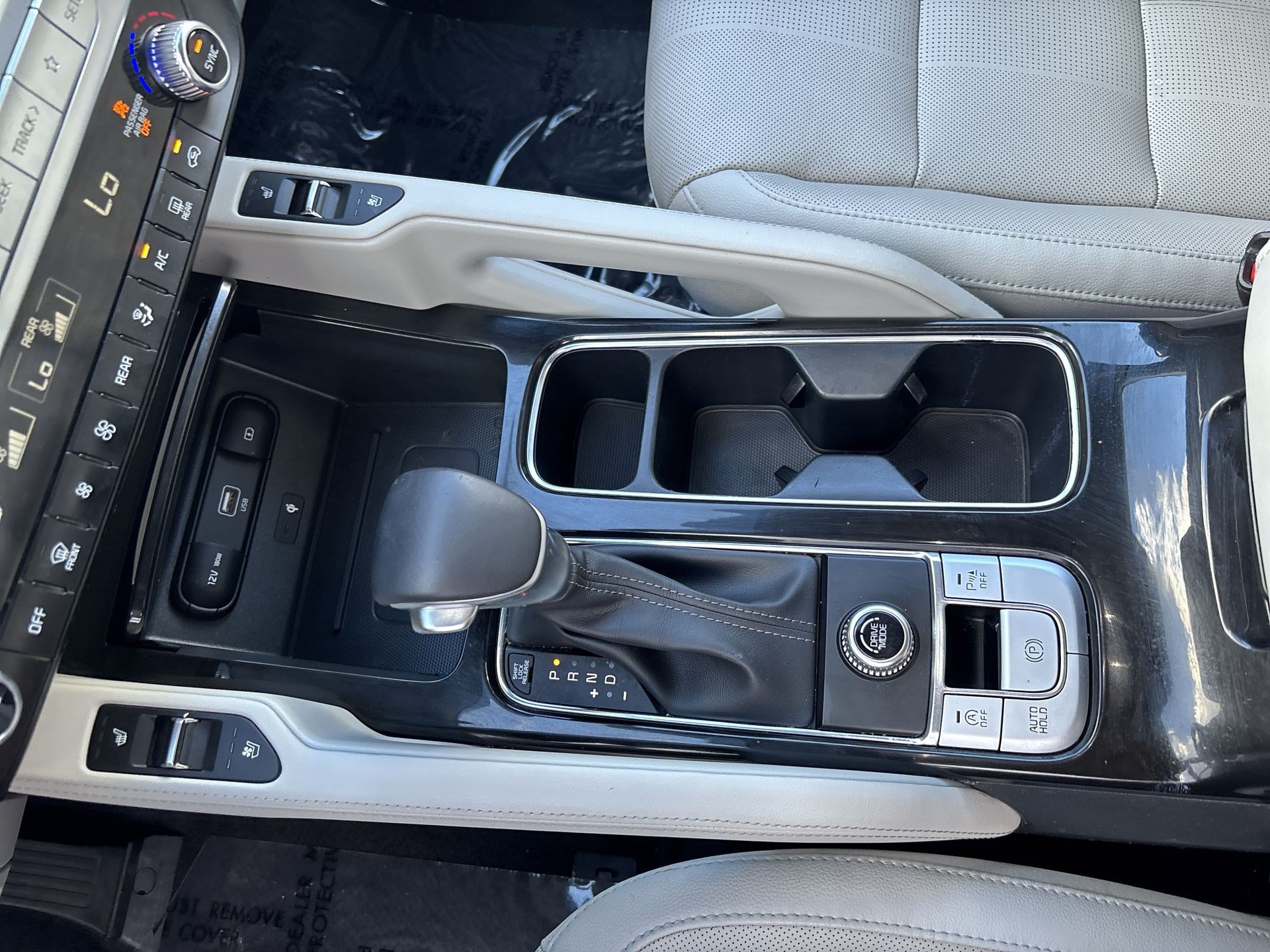 Used 2022 Kia Telluride EX w/ EX Premium Package FWD image 20