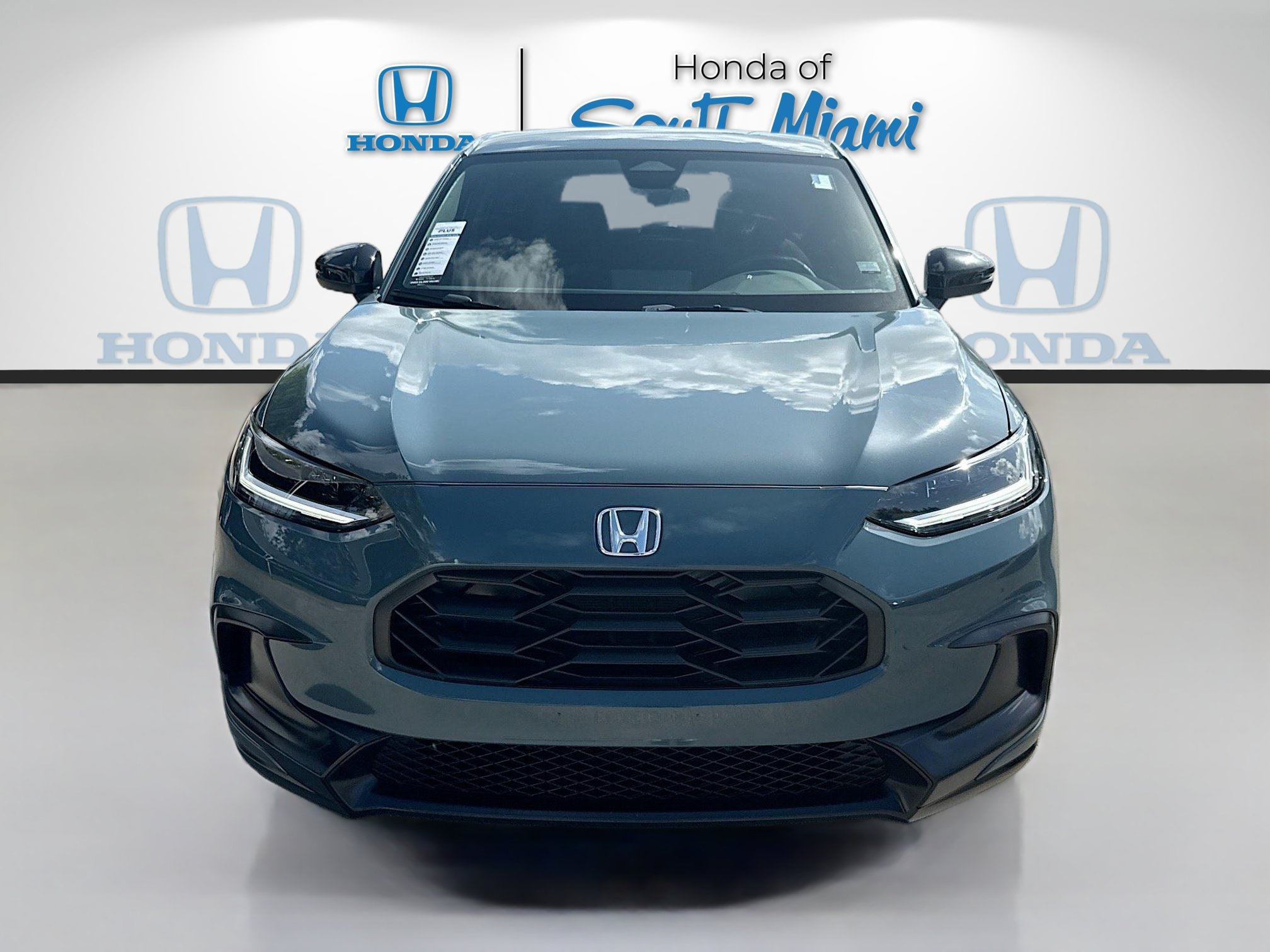 Certified 2025 Honda HR-V Sport image 2