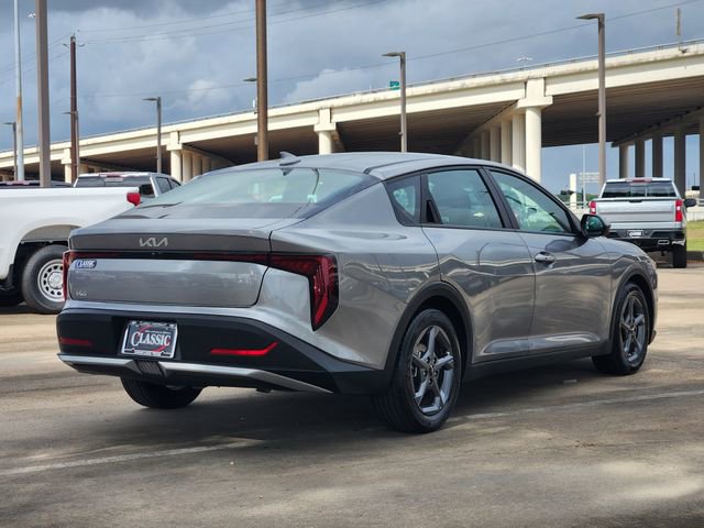 Used 2025 Kia K4 LXS image 7