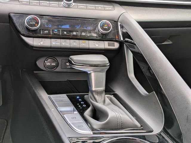 Certified 2025 Hyundai Elantra SEL FWD image 18