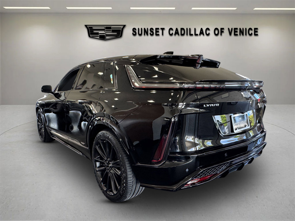 New 2026 Cadillac Lyriq V image 4