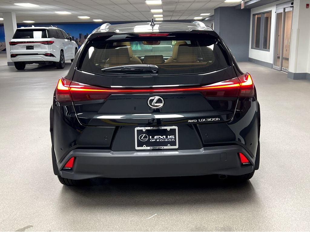 New 2026 Lexus UX 300h AWD image 6