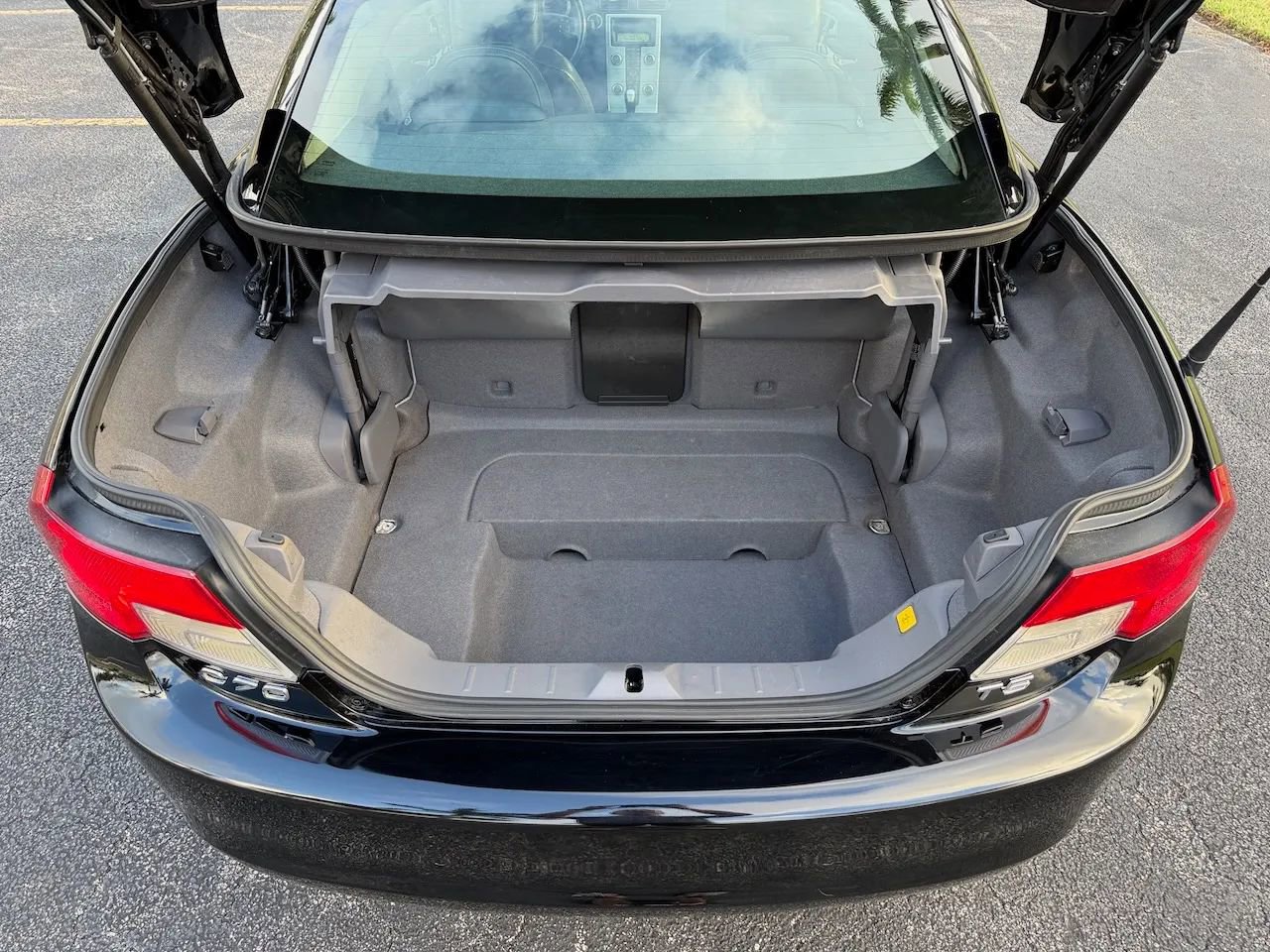 Used 2013 Volvo C70 T5 image 29