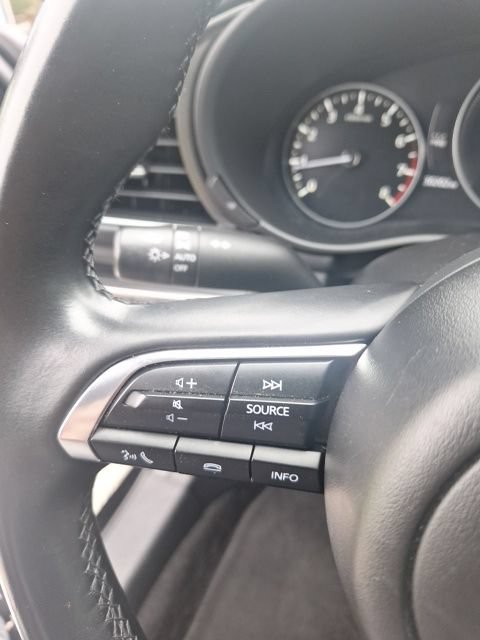 Used 2024 MAZDA MAZDA3 s FWD image 11