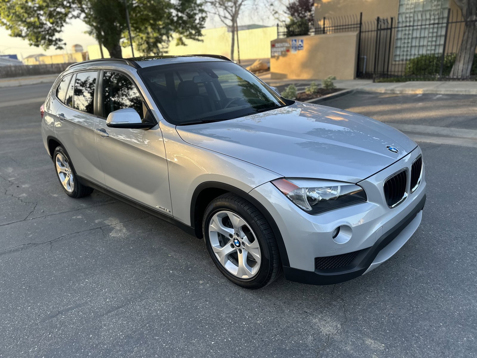 Used 2014 BMW X1 sDrive28i image 2