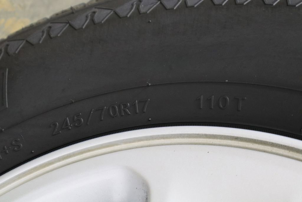 Used 2017 Jeep Grand Cherokee Laredo w/ Quick Order Package 23E image 42