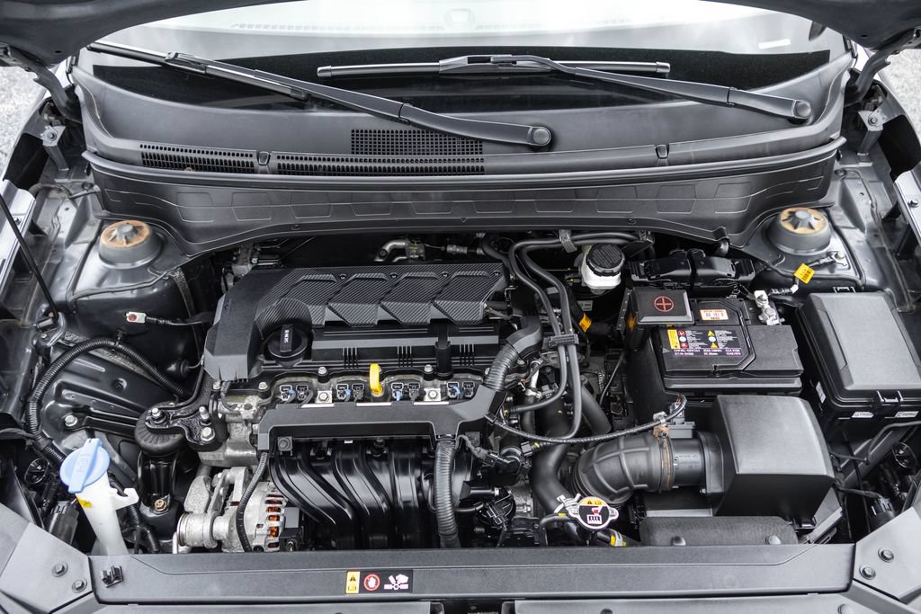 Used 2023 Hyundai Venue SEL w/ Cargo Package FWD image 36