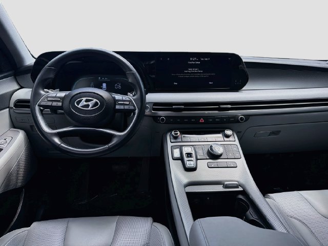 Used 2023 Hyundai Palisade SEL FWD image 21