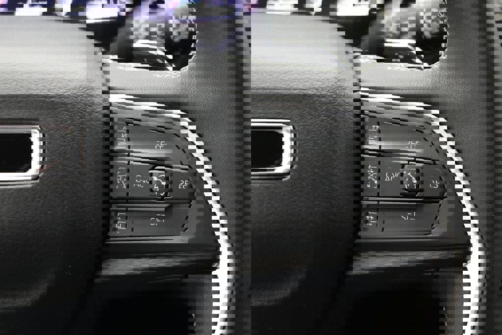 Used 2023 Jeep Grand Cherokee L Laredo image 20