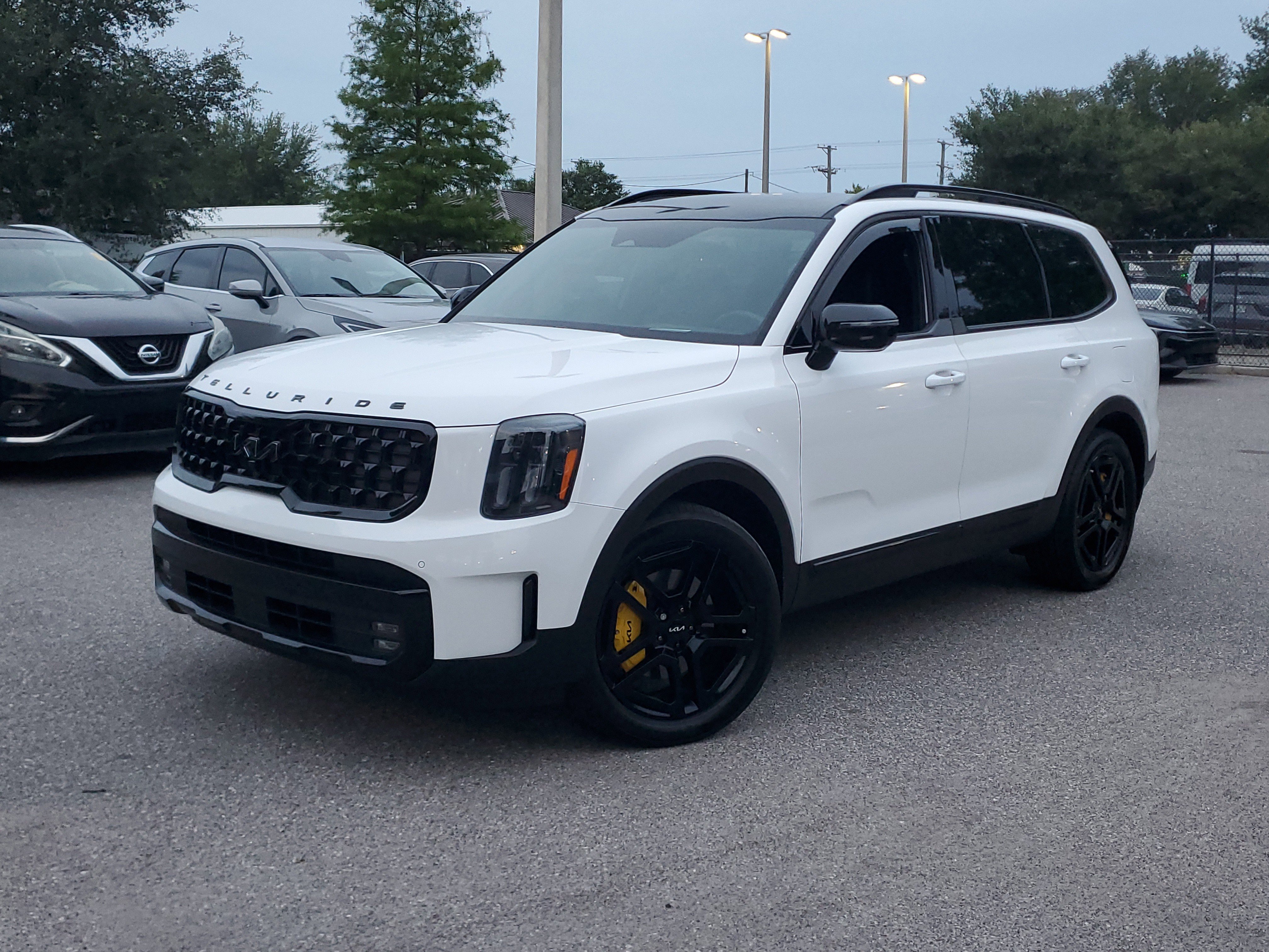 Used 2024 Kia Telluride SX Prestige X-Line AWD/4WD image 1