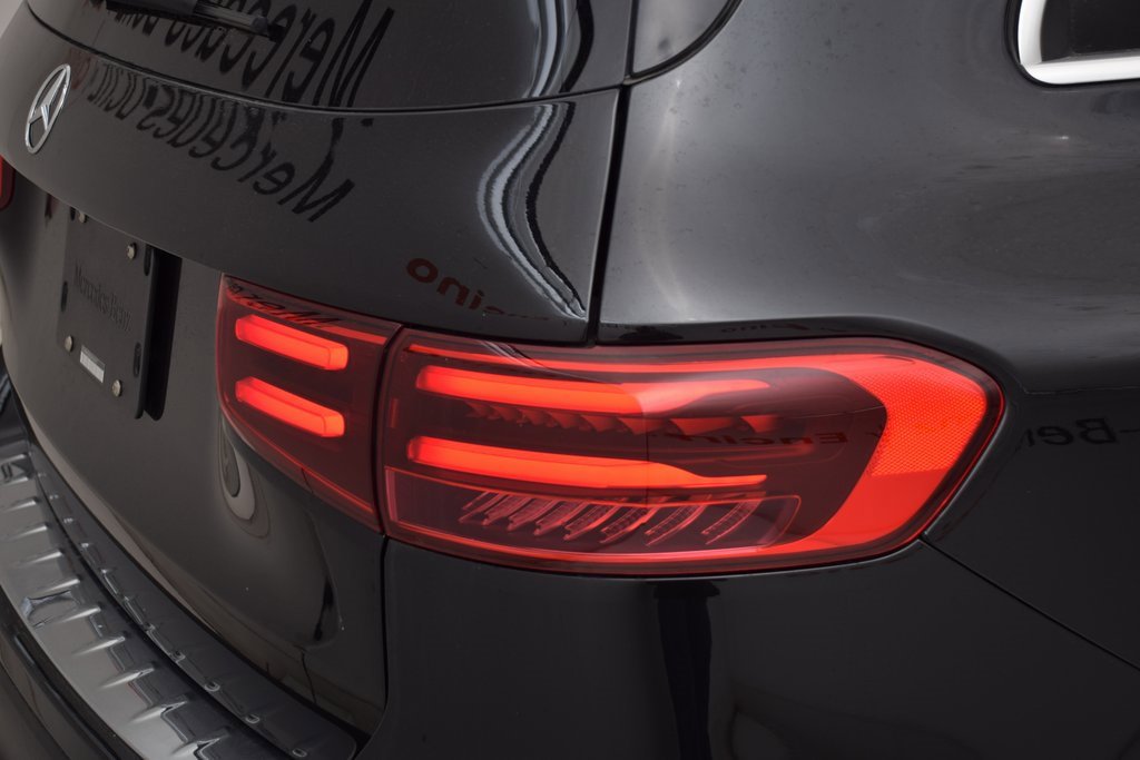 New 2025 Mercedes-Benz GLB 250 image 13