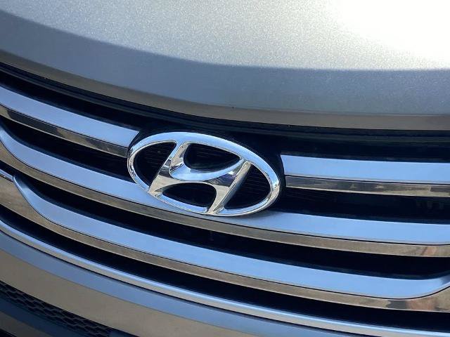 Used 2016 Hyundai Santa Fe Sport 2.0T w/ Option Group 05 FWD image 27