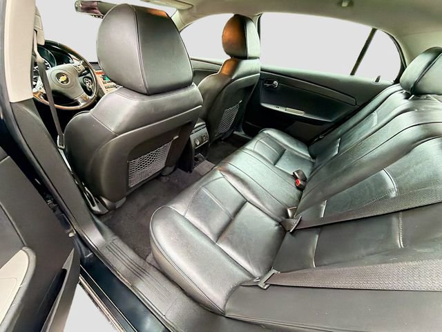 Used 2010 Chevrolet Malibu LTZ image 22