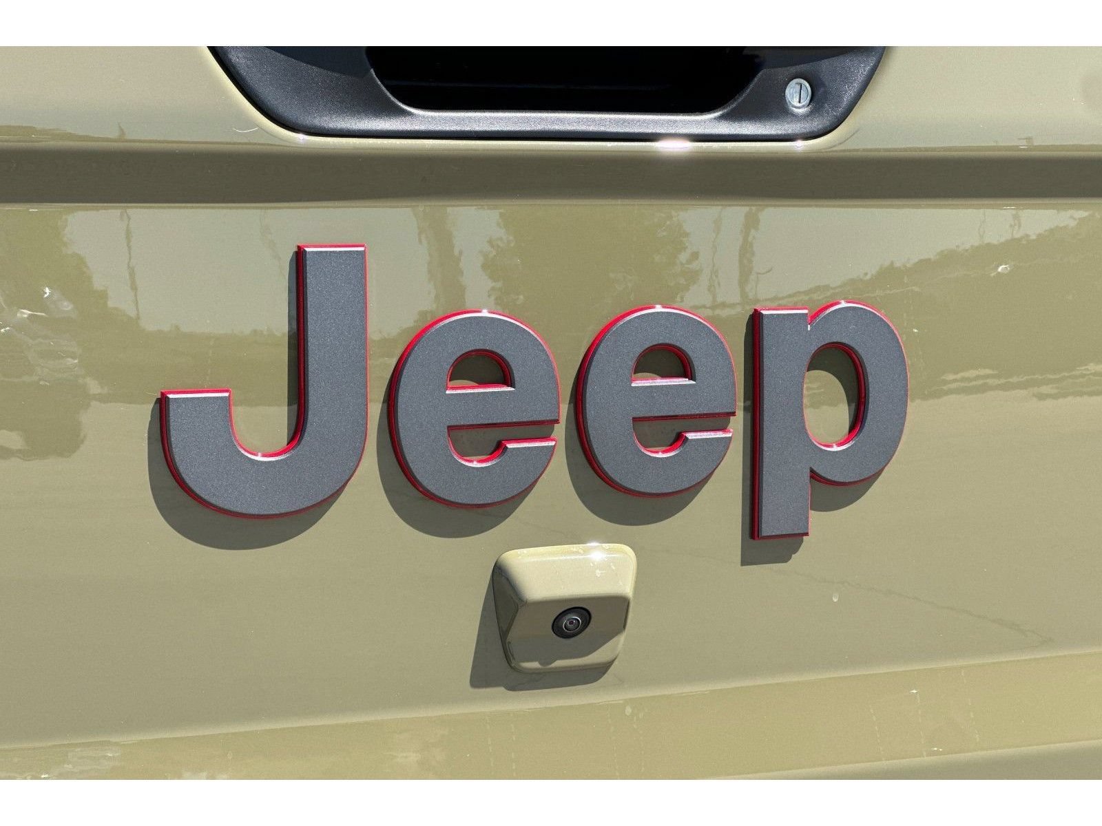 New 2026 Jeep Gladiator Rubicon w/ Steel Power Dome Hood Package AWD/4WD image 26