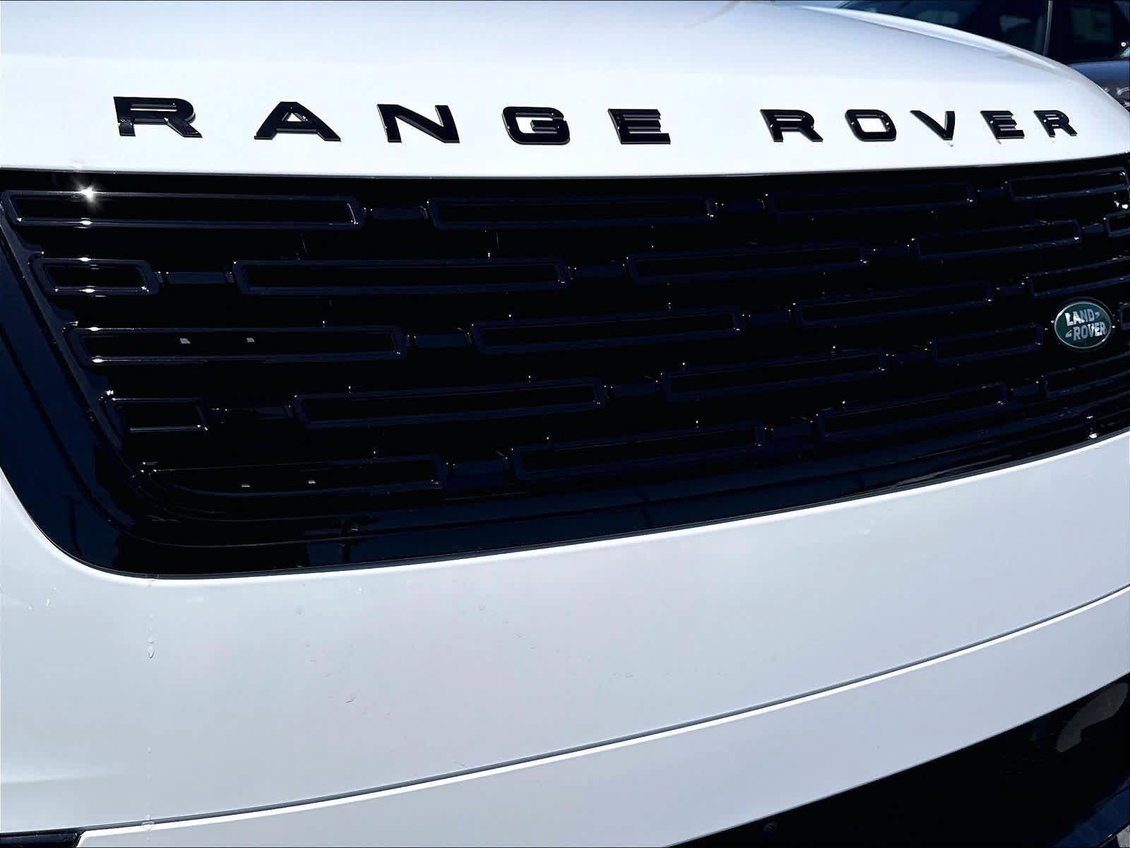 New 2026 Land Rover Range Rover Velar Dynamic SE AWD/4WD image 34