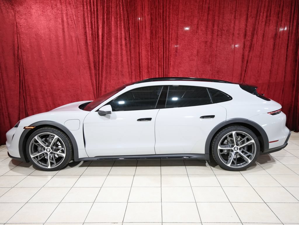 Used 2022 Porsche Taycan 4 Cross Turismo AWD/4WD image 4