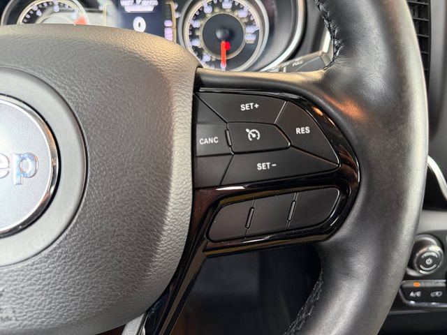 Used 2021 Jeep Cherokee Latitude Plus AWD/4WD image 24