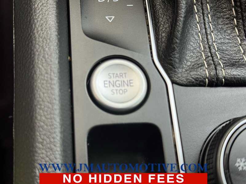 Used 2022 Volkswagen Atlas SEL R-Line AWD/4WD image 46