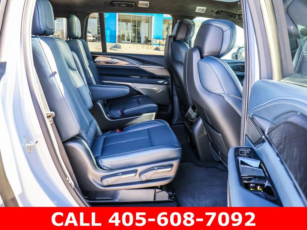 Used 2025 Cadillac Escalade IQ Sport 2 image 23