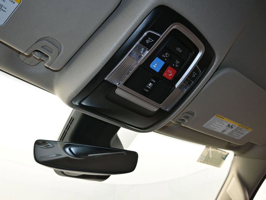 Used 2025 RAM 1500 Limited image 20