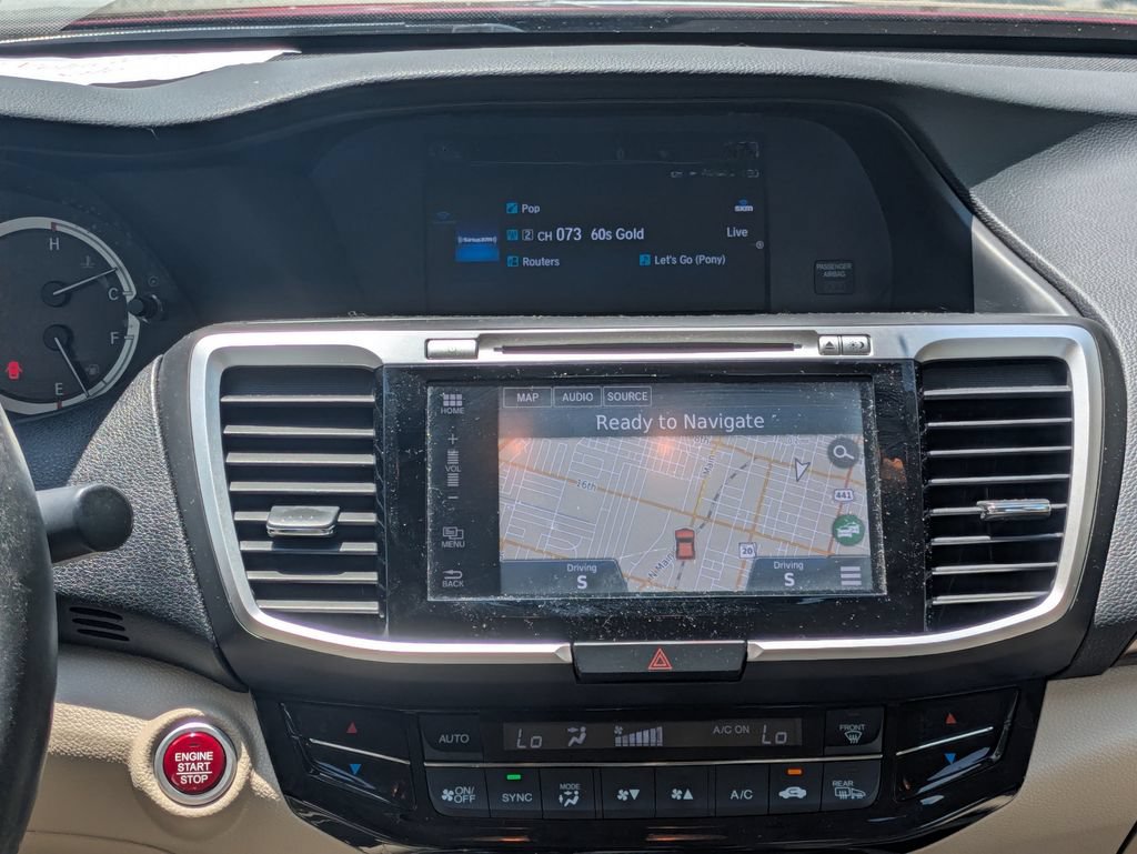 Used 2017 Honda Accord Touring image 23