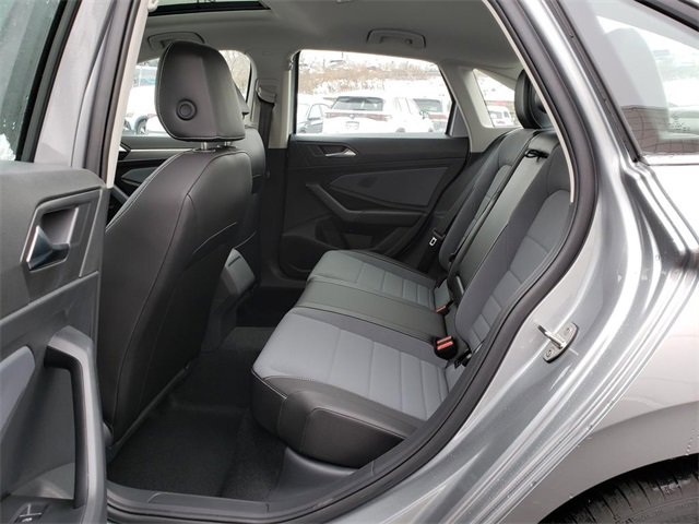 New 2026 Volkswagen Jetta SE image 8